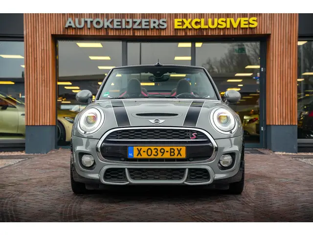 MINI Cooper S Cabrio 3