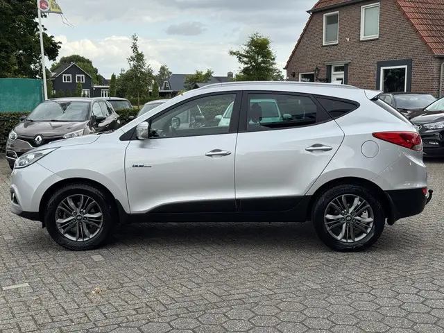 Hyundai ix35 1.6i GDI Go! 2015 Benzine 4