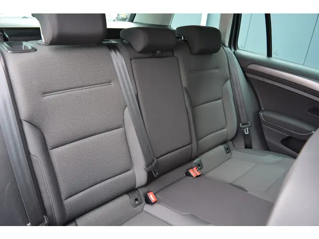 Volkswagen Golf Variant 1.0 TSI Comfortline 2019 Benzine 14