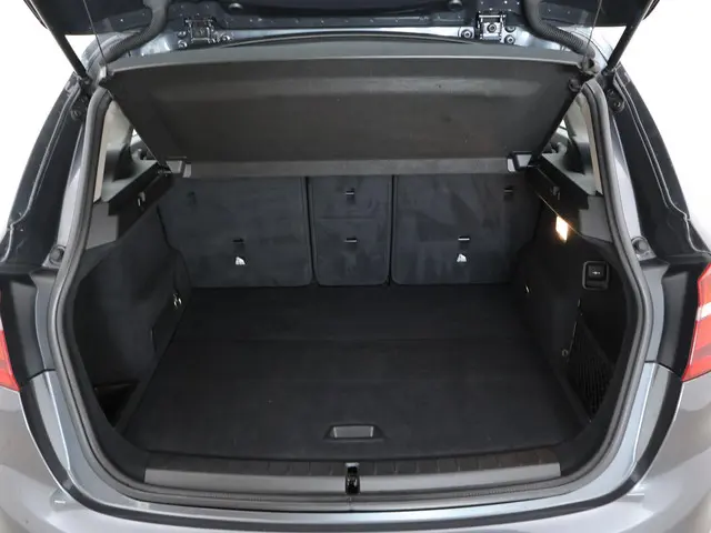 BMW 2 Serie Active Tourer 218i 136 PK AUT. 2016 Benzine 16