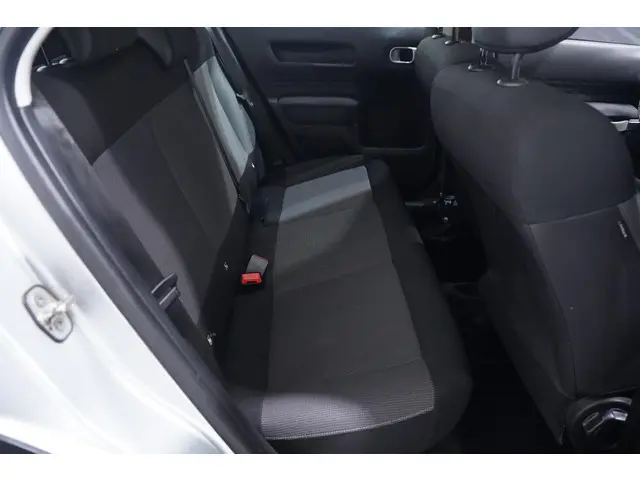 Citroën C4 Cactus 1.2 VTi Feel 2015 Benzine 37