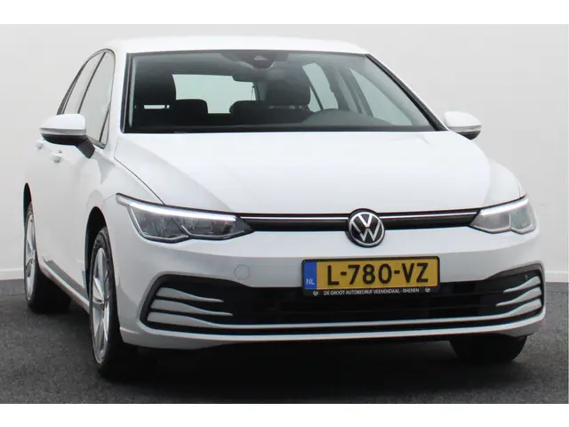 Volkswagen Golf 1.0 TSI Life 2021 Benzine 22