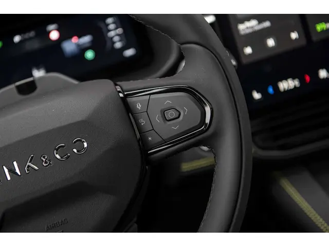 Lynk & Co 01 1.5 More 2025 Hybride Benzine 25
