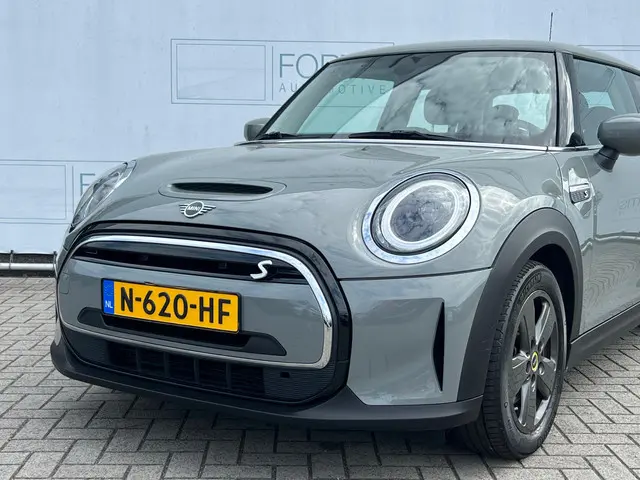MINI Electric Mini Essential 33 kWh 2021 Elektrisch 12