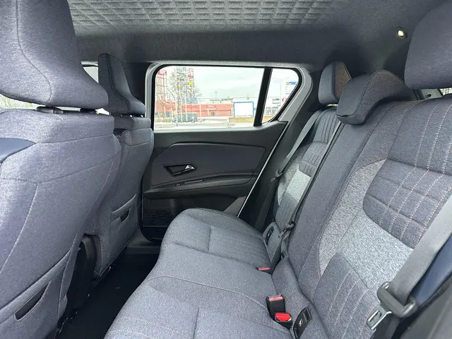 Renault 4 150 pk comfort range techno 2026 Elektrisch 14