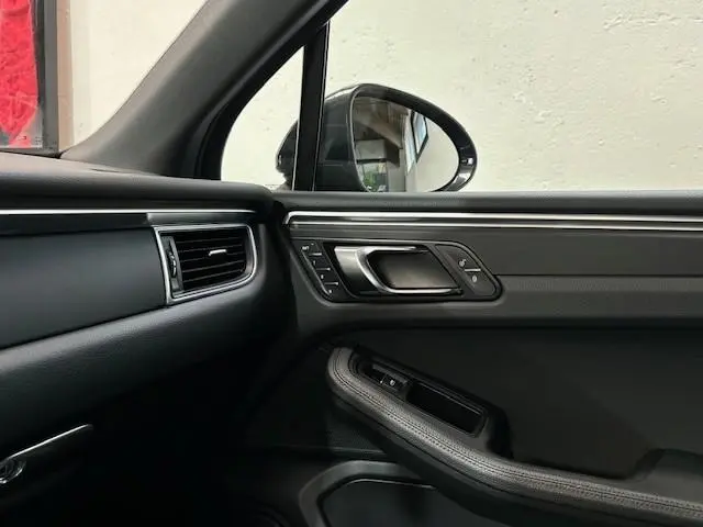 Porsche Macan 2.0 2018 Benzine 25