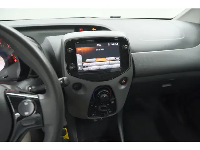 Peugeot 108 1.0 e-VTi Active TOP! 2019 Benzine 43