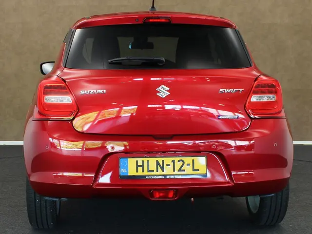 Suzuki Swift 1.2 Select Smart Hybrid 2024 Benzine 9