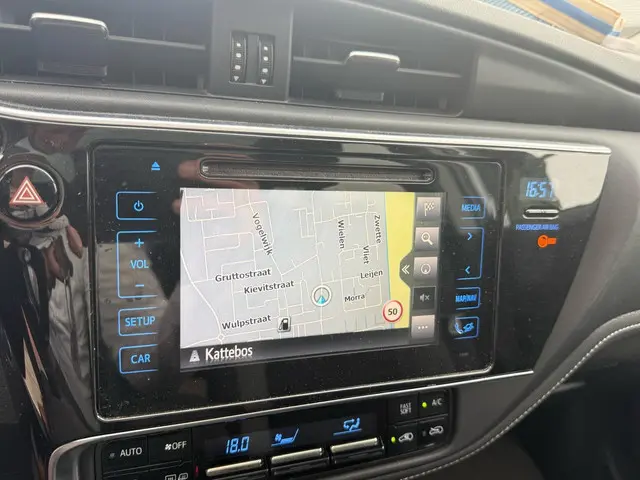 Toyota Auris 1.8 Hybrid Trend 2016 Hybride Benzine 9