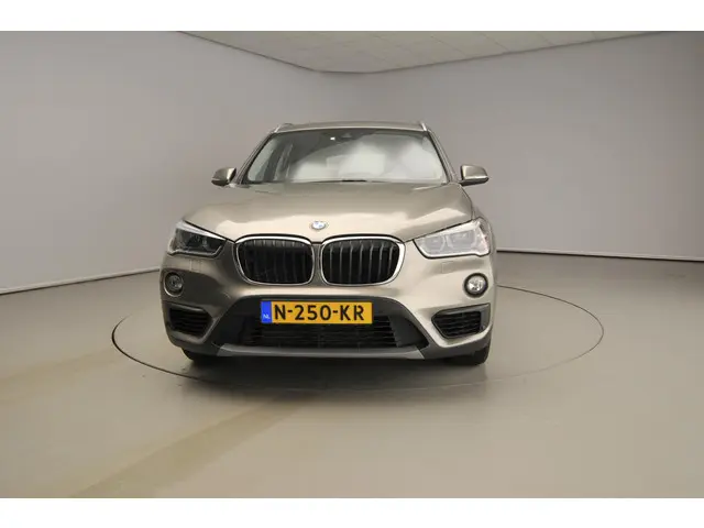 BMW X1 sDrive20i High Executive 2018 Benzine 5