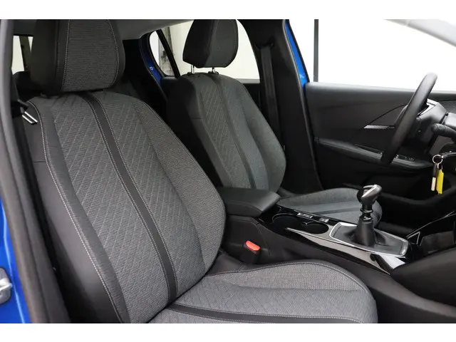 Peugeot 208 PureTech 100 Allure 2024 Benzine 6