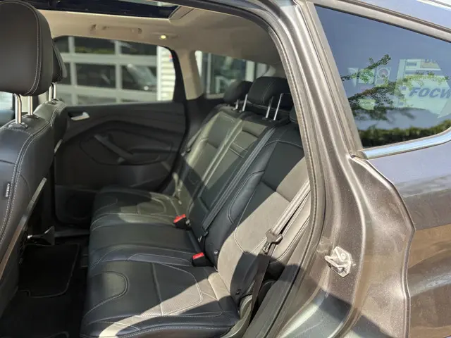 Ford Kuga 1.6 Titanium Plus 4WD 2014 Benzine 15