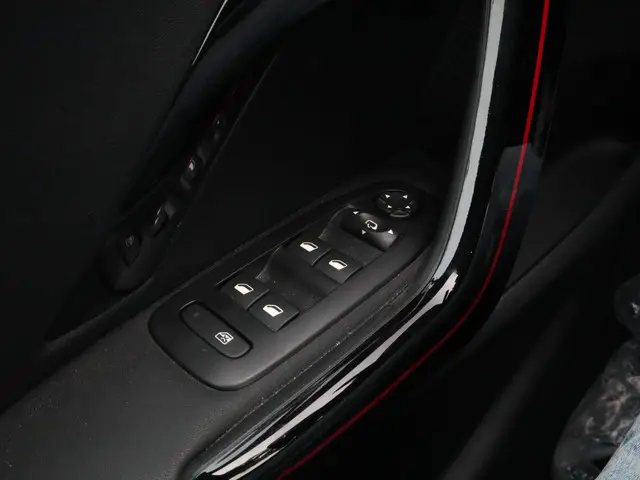 Peugeot 208 1.2 PureTech GT-line Automaat 2018 Benzine 19