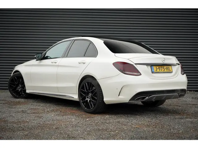 Mercedes-Benz C-Klasse AMG 43 4MATIC 2016 Benzine 14