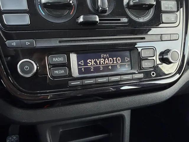 Volkswagen up! 1.0 move up! BlueMotion 2013 Benzine 19