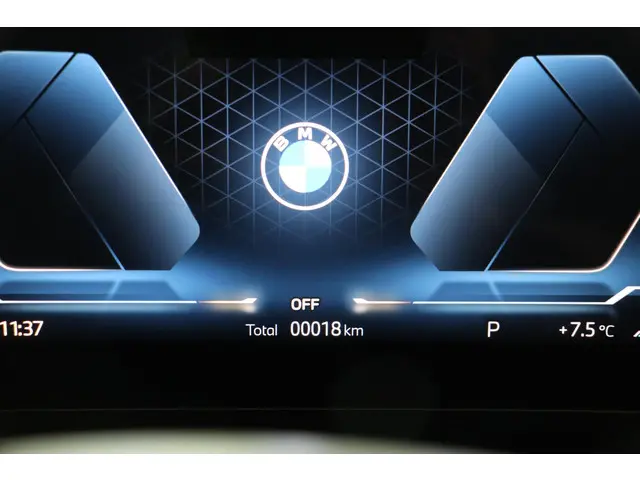 BMW X1 xDrive23i 2026 Benzine 51