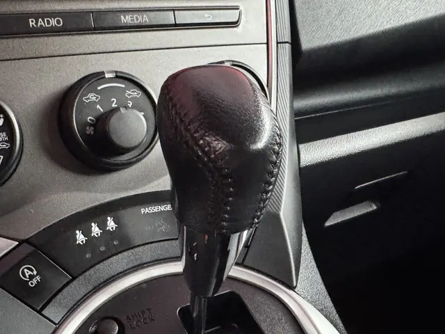 Toyota Verso-S 1.3 VVT-i Comfort Plus 2013 Benzine 31