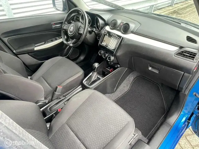 Suzuki Swift 1.0 liter | AUT | Carplay | Airco 2017 Benzine 15