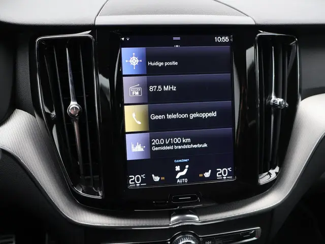 Volvo XC60 2.0 T4 R-Design 2019 Benzine 12