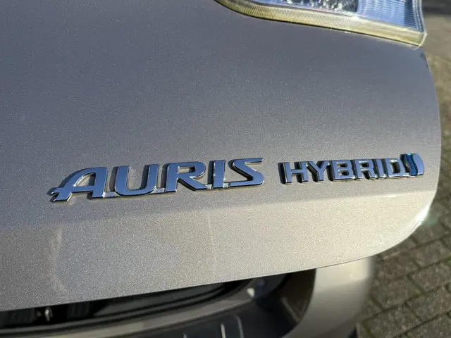 Toyota Auris 1.8 Hybrid Dynamic 2016 Hybride Benzine 35