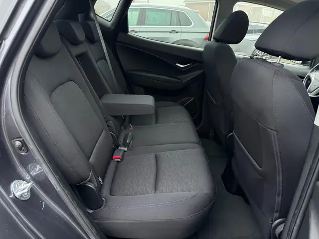 Hyundai ix20 1.6i Go! Automaat | Pano. | Camera 2017 Benzine 23