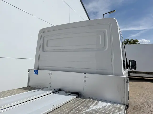 Volkswagen Crafter 2.0 TDI 102PK 2019 Diesel 11