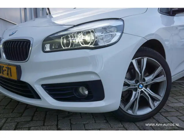 BMW 2 Serie Active Tourer 218d Executive 2014 Diesel 12