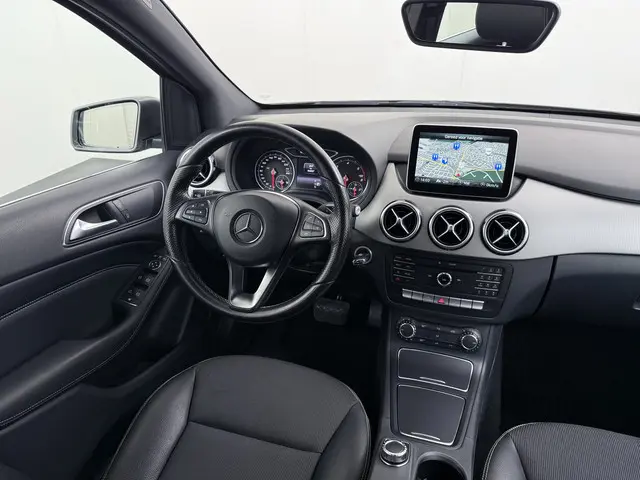 Mercedes-Benz B-Klasse 180 CDI Urban 2015 Diesel 18