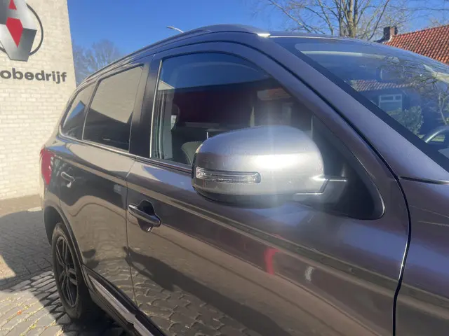 Mitsubishi Outlander 2.0 Business Edition 2018 Benzine 35