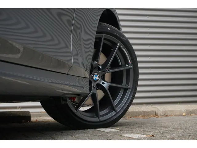 BMW 3 Serie Touring 330e 2025 Hybride Benzine 7