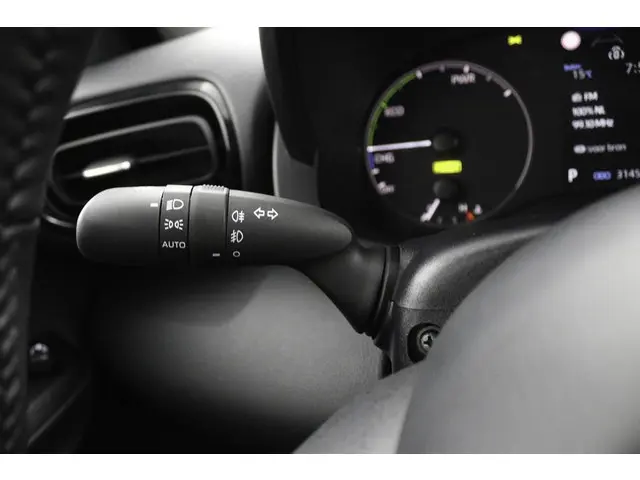 Toyota Yaris 1.5 Hybrid 115 2024 Hybride Benzine 29