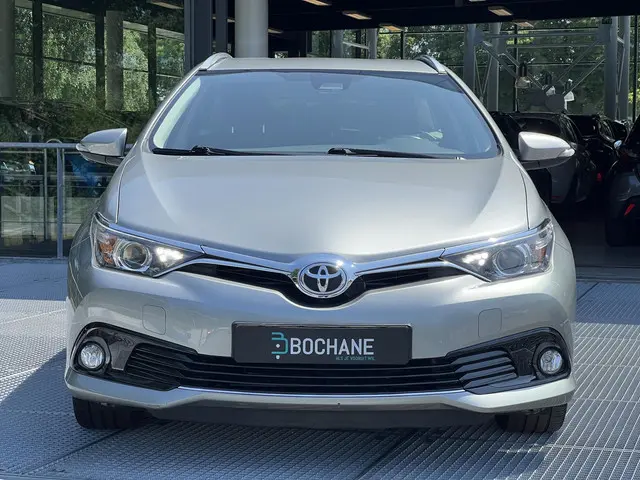 Toyota Auris Touring Sports 1.2T Aspiration 2017 Benzine 18