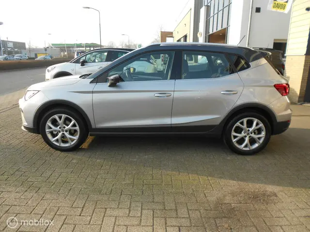 SEAT Arona 1.0 TSI FR Intense Plus 2023 Benzine 5