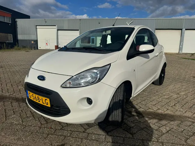 Ford Ka 1.2 Style start/stop 2013 Benzine 2