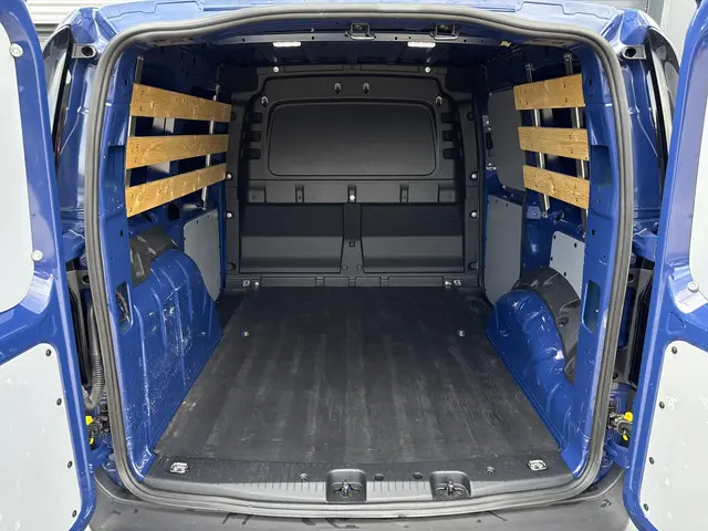 Volkswagen Caddy Cargo 2.0 TDI Trend 2022 Diesel 28
