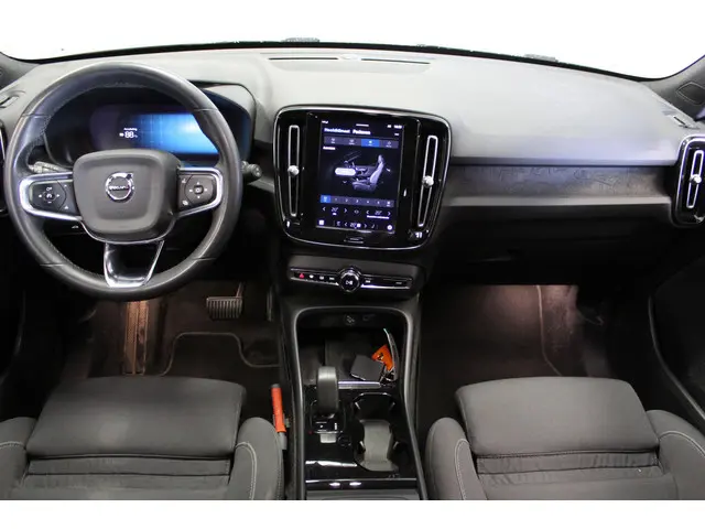Volvo XC40 Recharge Plus 70 kWh 2022 Elektrisch 12
