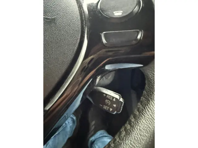 Peugeot 108 1.0 e-VTi Première 2015 Benzine 19