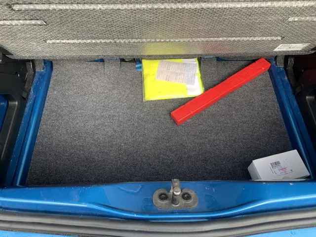 Volkswagen up! 1.0 BMT move up! 2018 Benzine 7