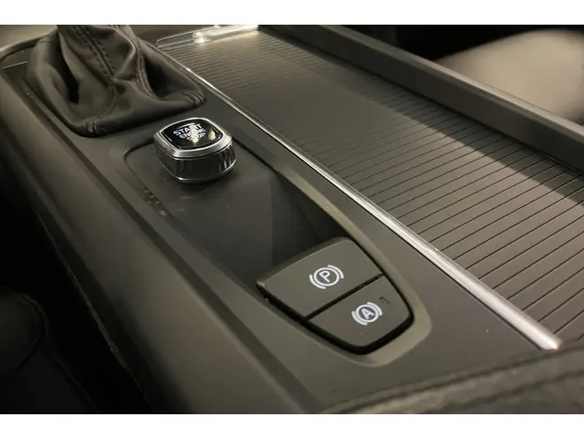 Volvo XC60 T5 Momentum Business 2019 Benzine 37