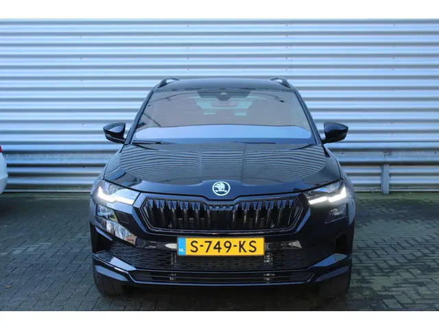 Škoda Karoq 1.5 TSI ACT Sportline Business 2023 Benzine 2