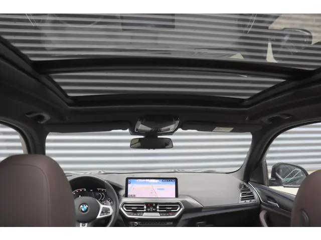 BMW X3 xDrive20i 2023 Benzine 43