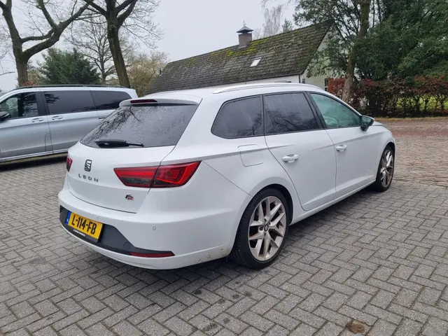 SEAT Leon ST 1.4 EcoTSI FR 2015 Benzine 5