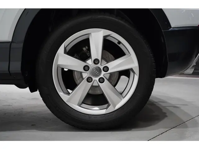 Audi Q2 35 TFSI epic 2020 Benzine 15