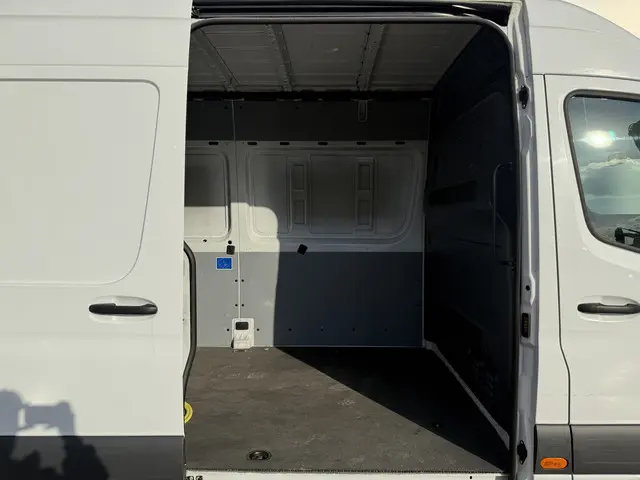 Mercedes-Benz eSprinter 312 2022 Elektrisch 10