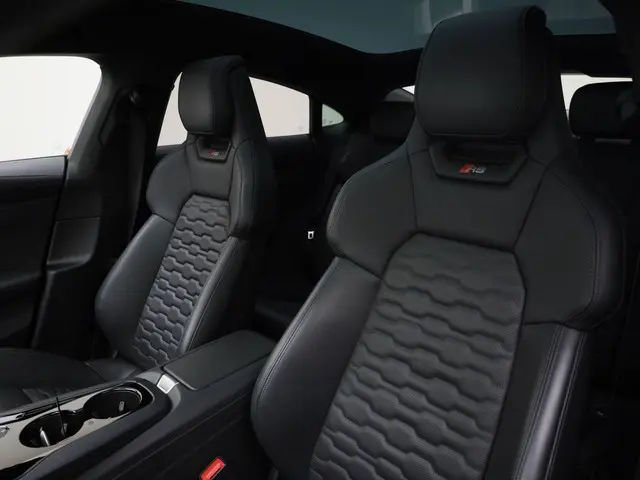 Audi e-tron GT RS 93 kWh 440kW/598pk 2023 Elektrisch 5