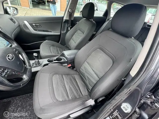 Kia cee'd Sportswagon 1.0 T-GDi DynamicLine 2018 Benzine 19