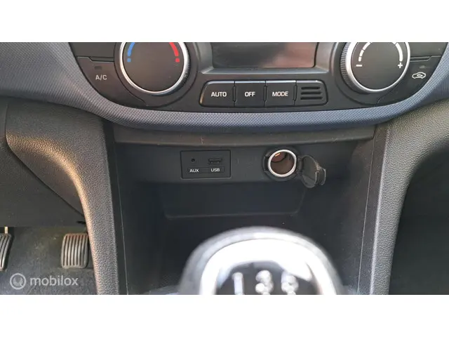 Hyundai i10 1.0i i-Motion Comfort Plus 2016 Benzine 20