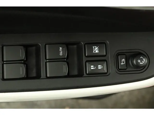 Suzuki Swift 1.0 Stijl Smart Hybrid 2019 Benzine 29