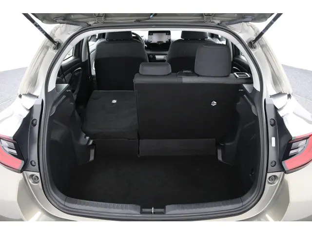 Toyota Yaris 1.5 Hybrid Dynamic 2020 Hybride Benzine 24
