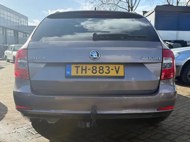 Škoda Superb Combi 1.6 TDI Ambition Business 2014 Diesel 6
